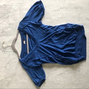 Wilfred/Aritiza Navy Blue T-Shirt With Pockets!